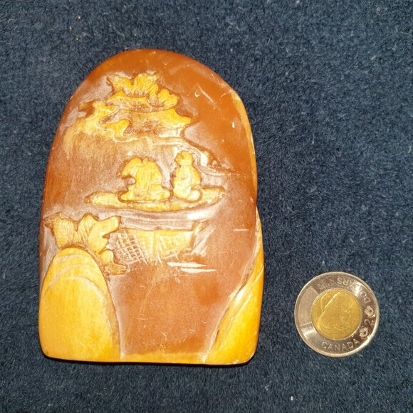 4” Unique Vintage Yellow Shoushan Stone – Double-Sided Hand-Carved Masterpiece - Picture 8 of 14